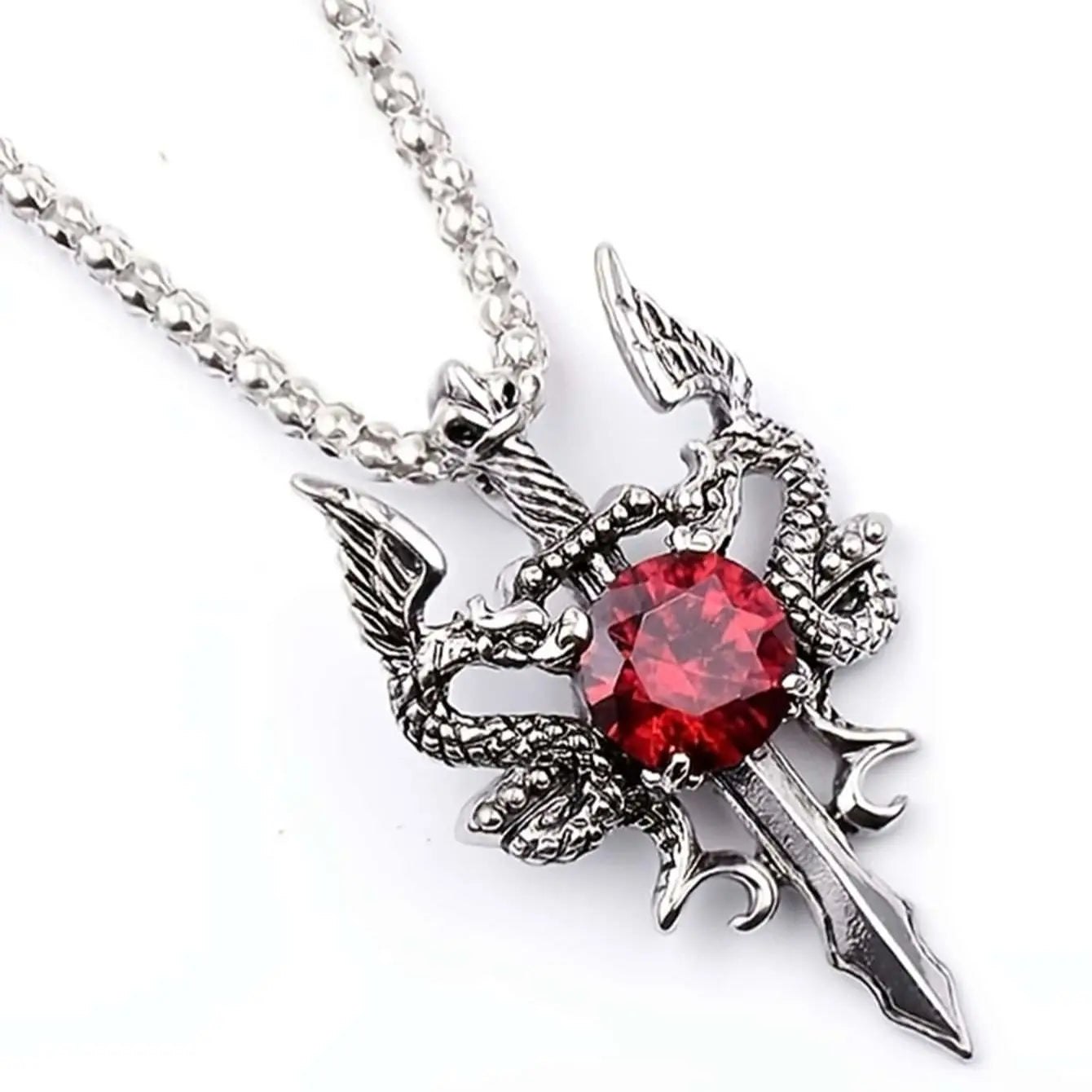 Collar de dragón con gema