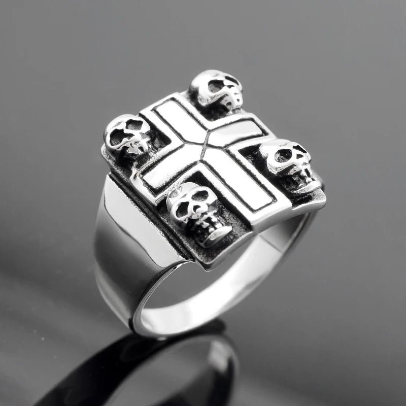 Anillo calavera y Cruz