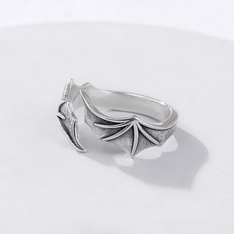 Anillo alas de demonio