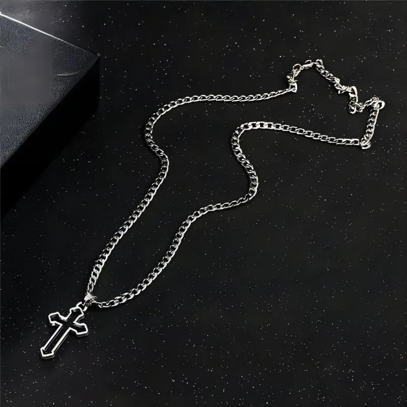 Collar de cruz hueca