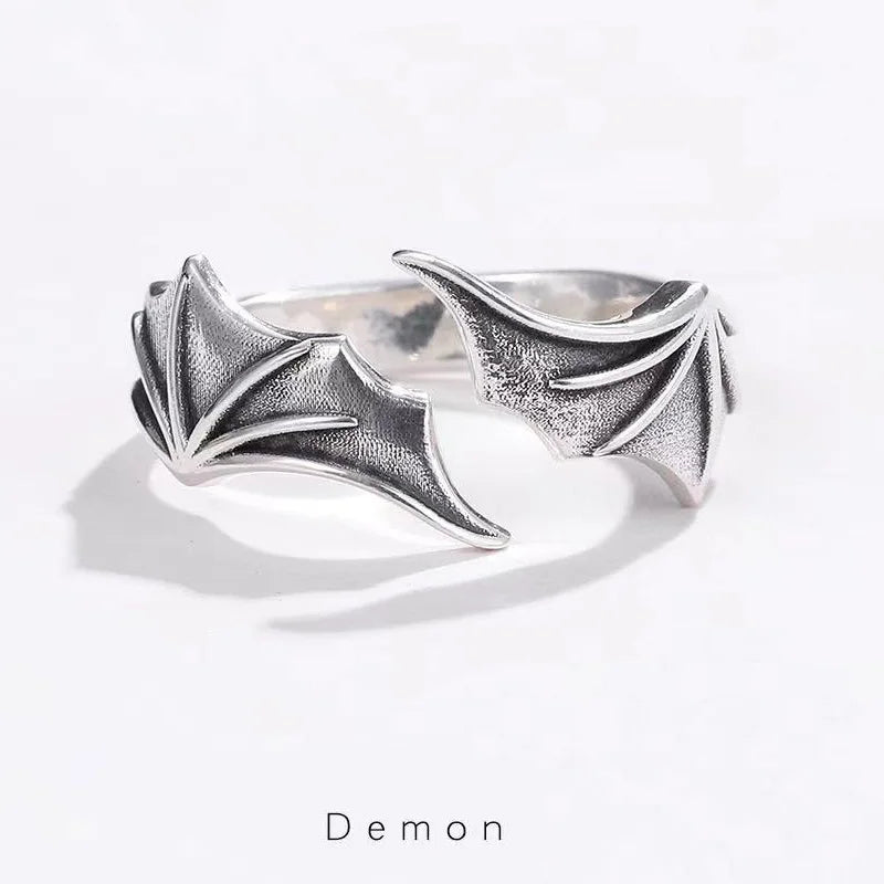 Anillo alas de demonio
